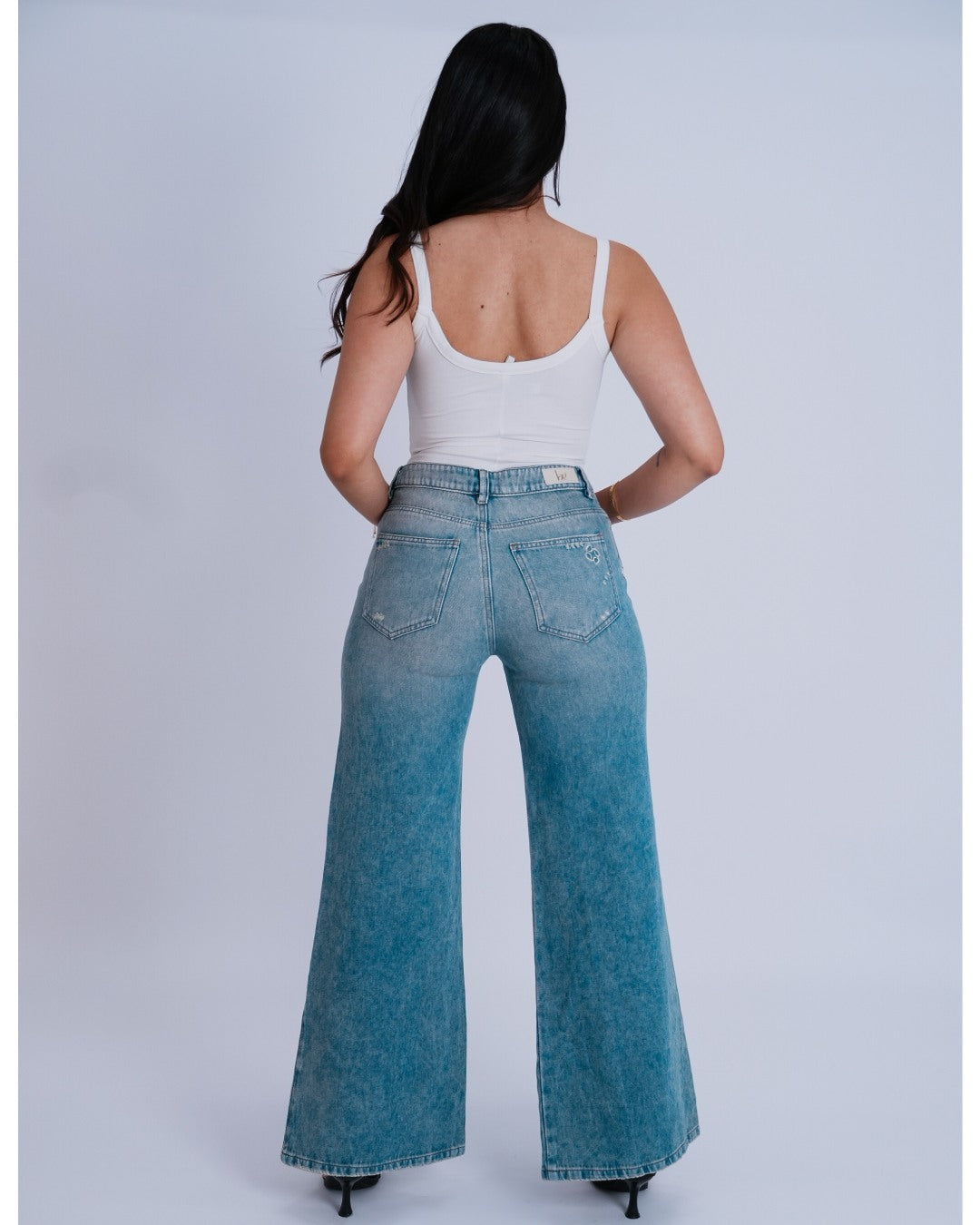 SENSUAL EDGE JEANS