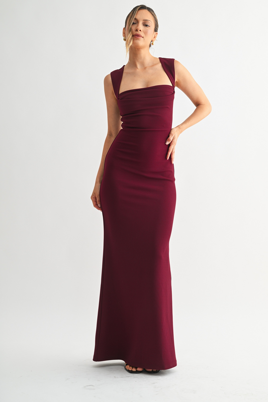 HOURGLASS ELEGANCE GOWN