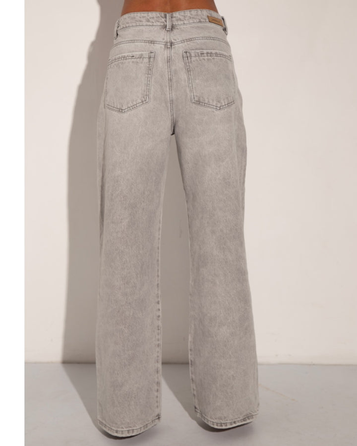 SENSUAL EDGE JEANS