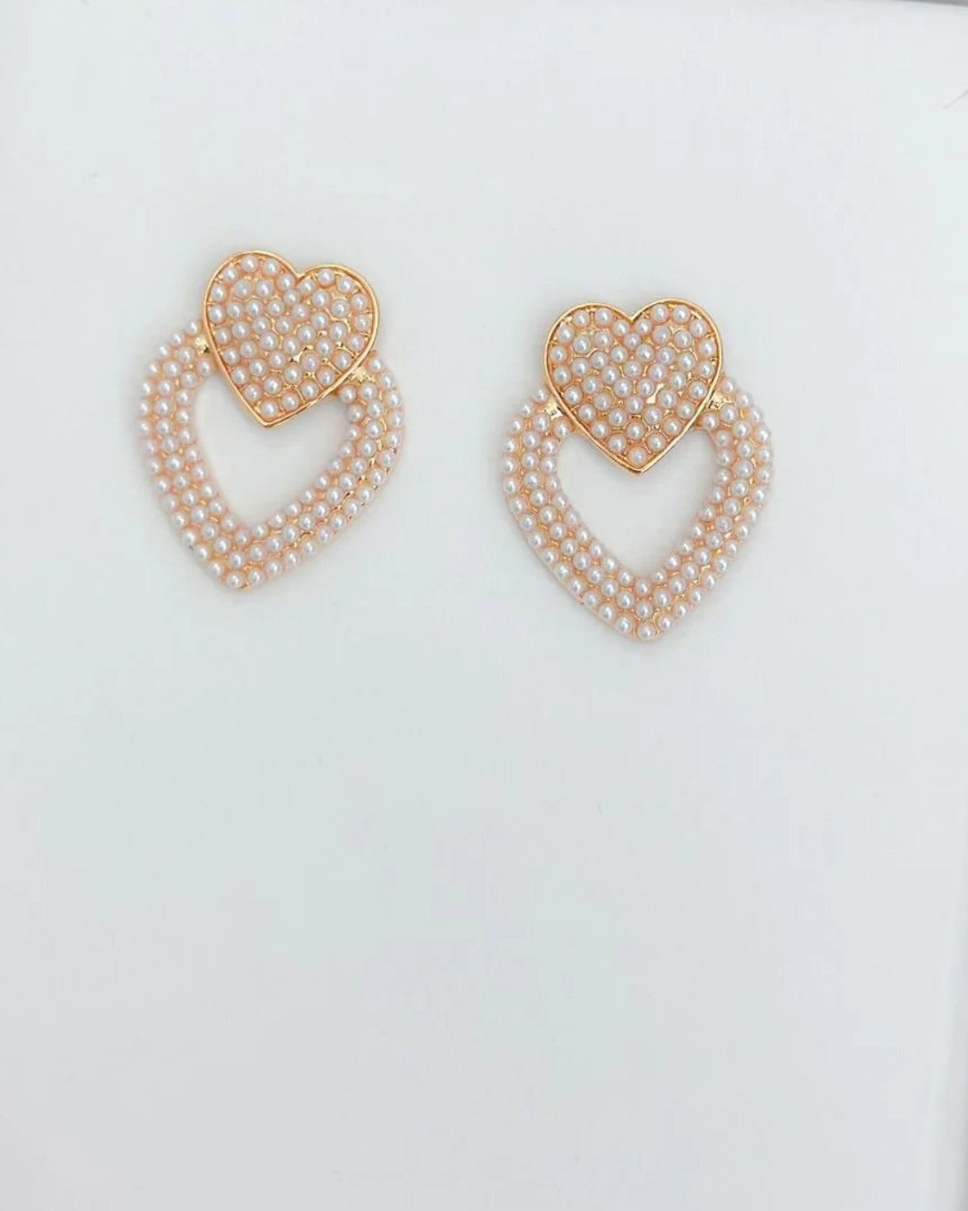 ANEESSA EARRING