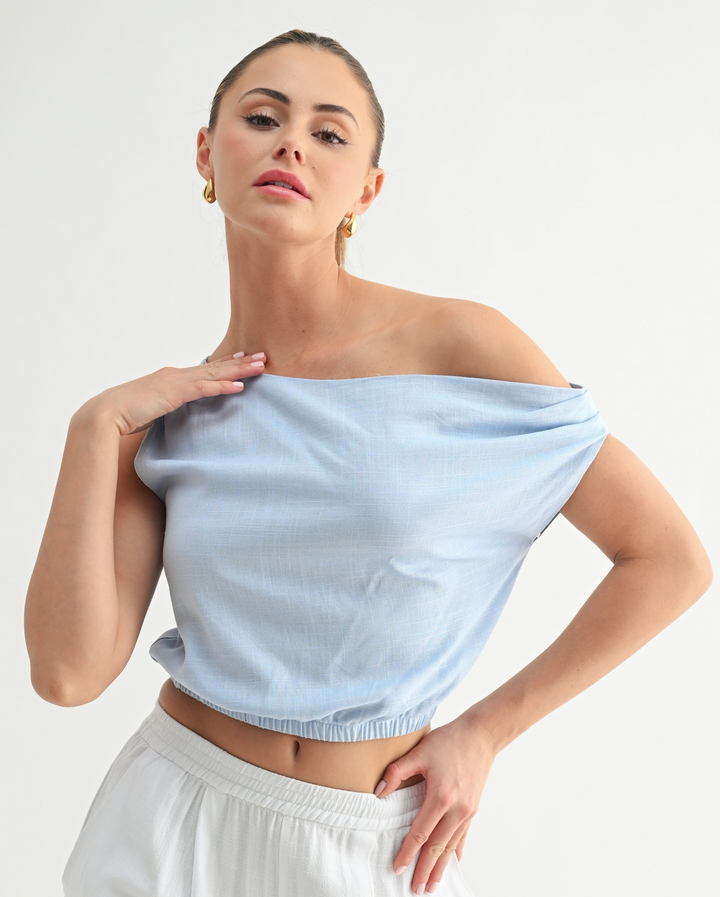 SCULPTED SILHOUETTE TOP