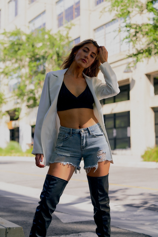 WHITE OVERSIZED BLAZER